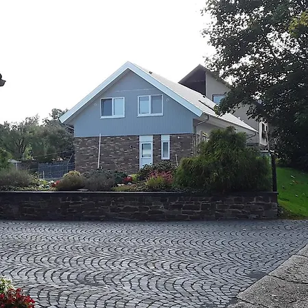 Poeoel Am Nationalpark Eifel Schleiden